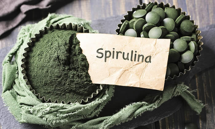 Spirulina: Proprietà e Uso per Dimagrire