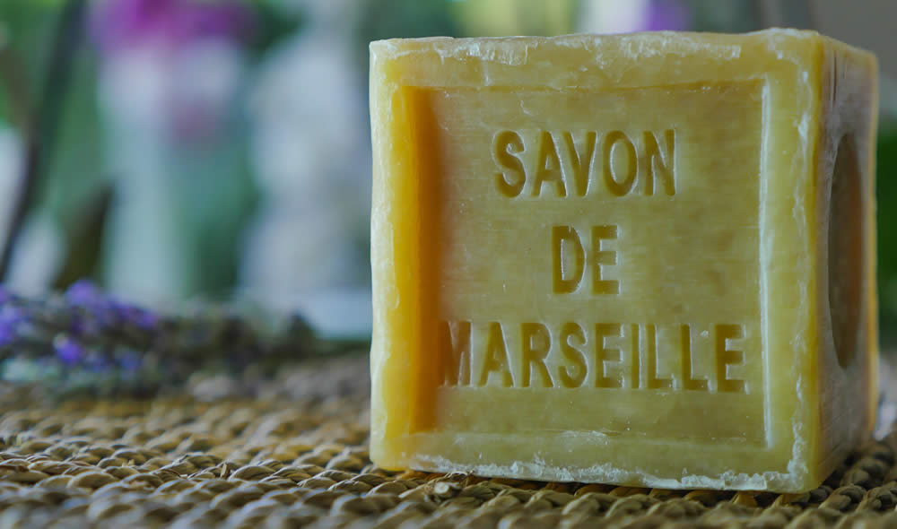 Sapone di Marsiglia - Cos'è, Proprietà e Ricetta Fai da Te