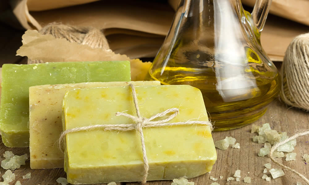 Come Fare il Sapone - Tutte le Fasi Passo Passo