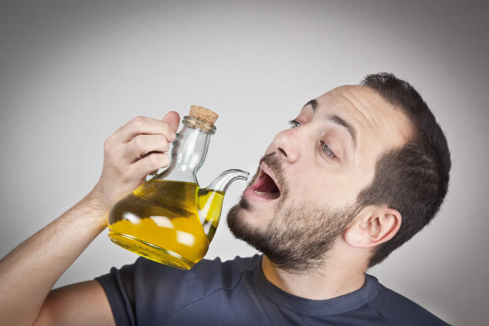 Assaggiare L'Olio di Oliva - Guida per apprezzarne i Sapori