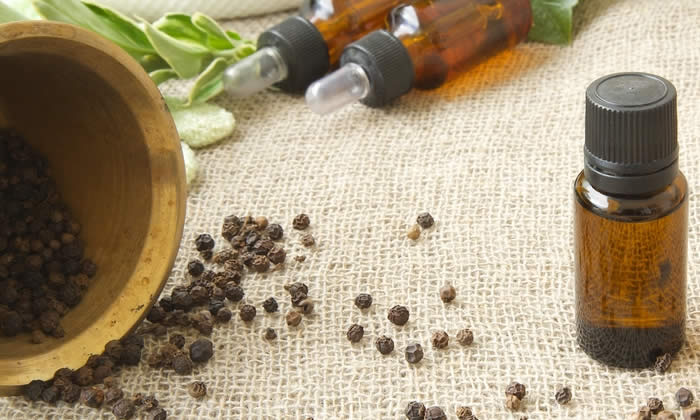 Olio Essenziale di Pepe Nero - Proprietà Curative e Benefici