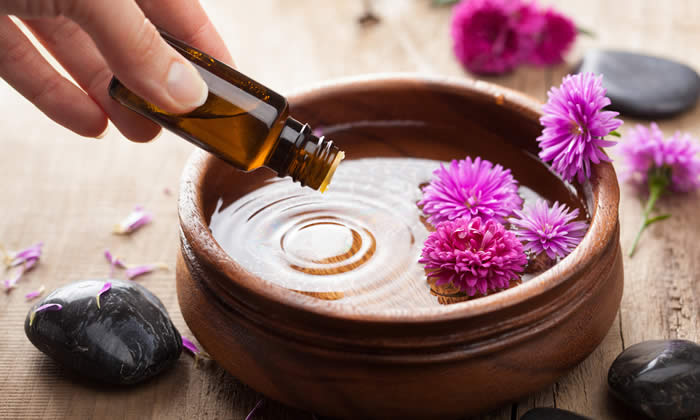Acque Aromatiche o Idrolati