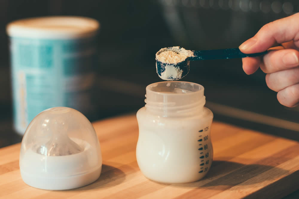 Latte in Polvere 2019 - Proprietà, Tipi di Latte in Polvere e per Neonati