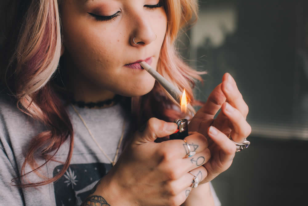 Marijuana in Gravidanza - Rischi e Danni per il Bambino